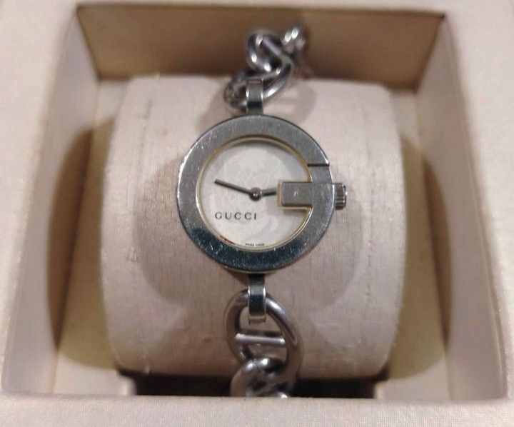 Gucci bracelet watch discount