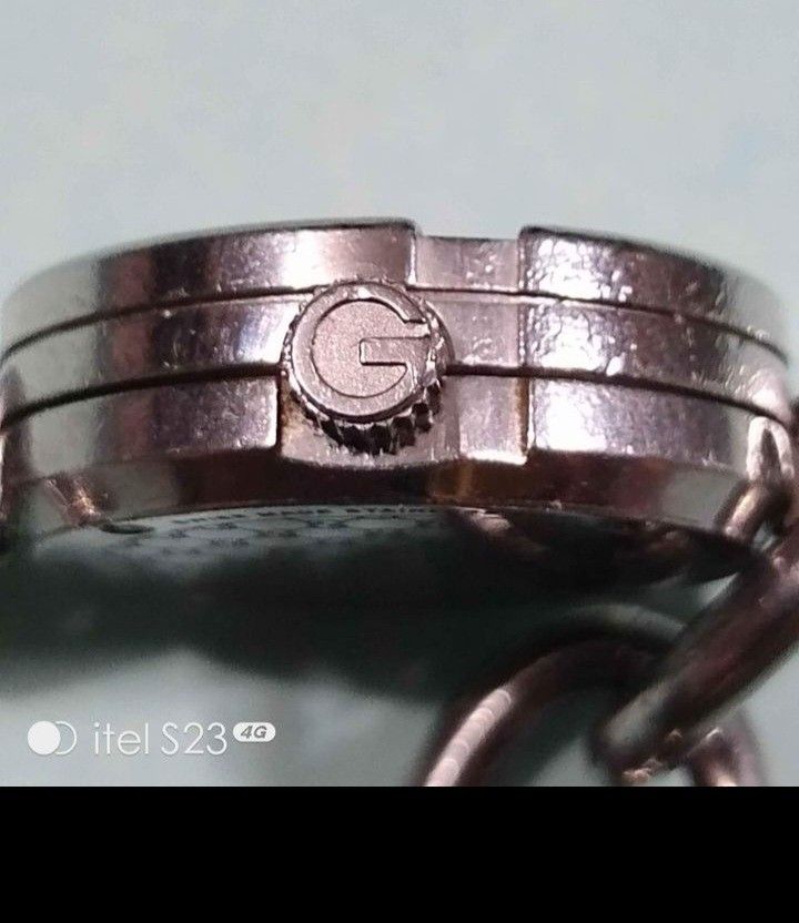 Orig Gucci charm bracelet watch Luxury Watches on Carousell