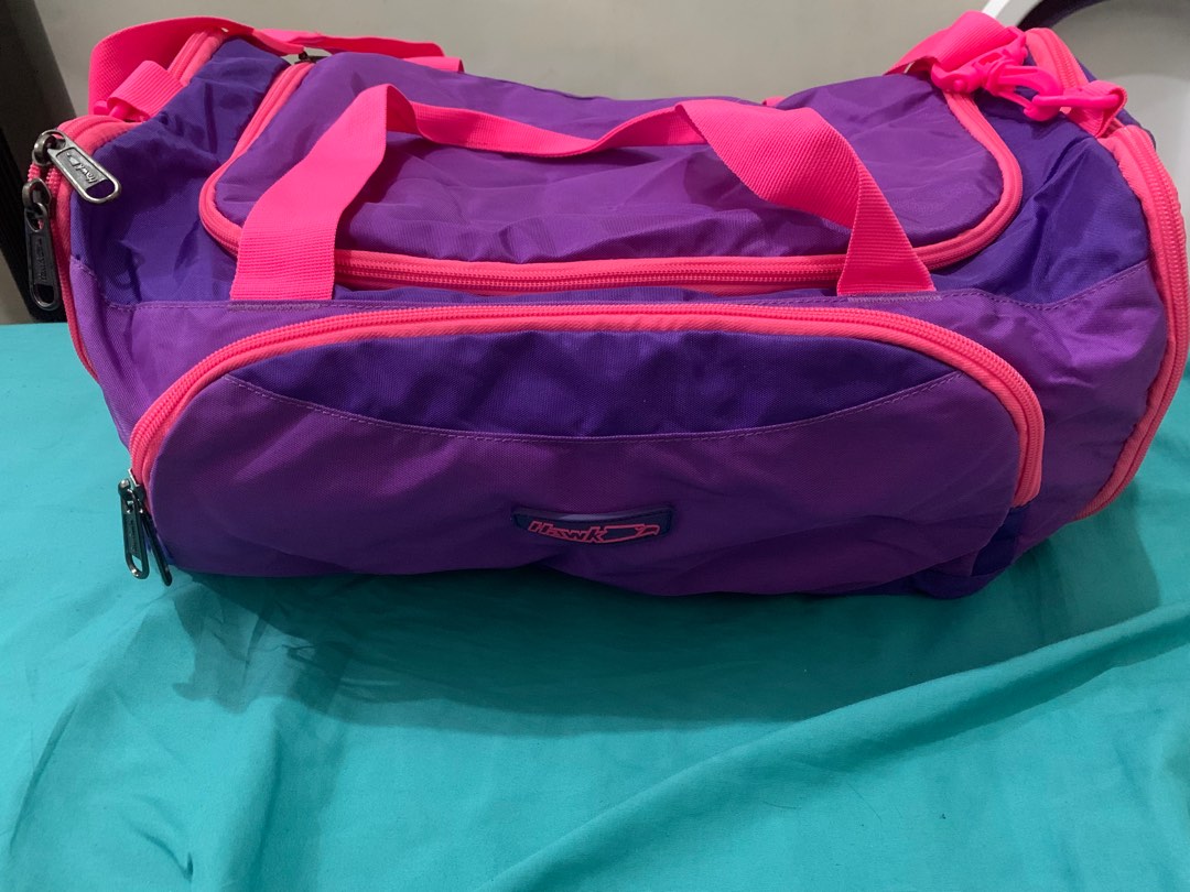 Original Hawk Duffle Bag, Women's Fashion, Bags & Wallets, Crossbody