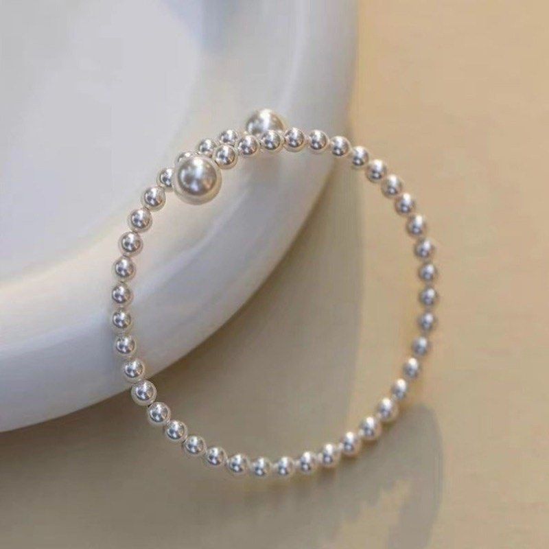Adjustable hotsell pearl bracelet