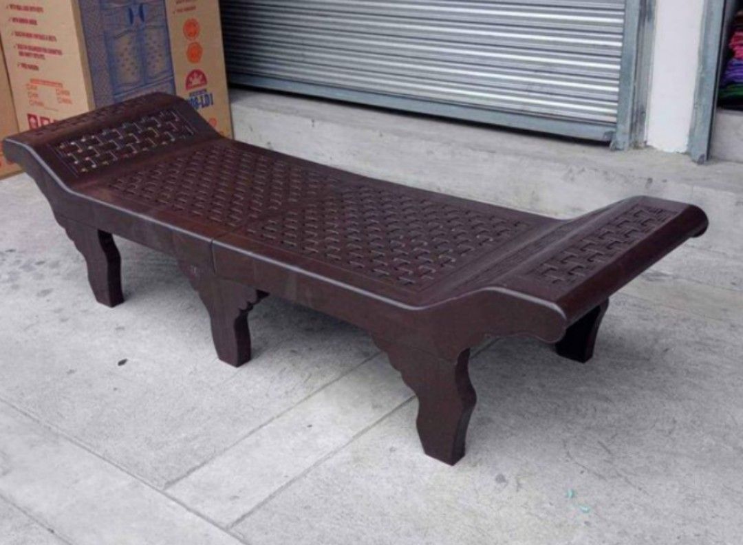 Cleopatra chair plastic clearance price