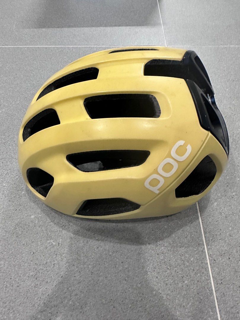 Poc ventral yellow top