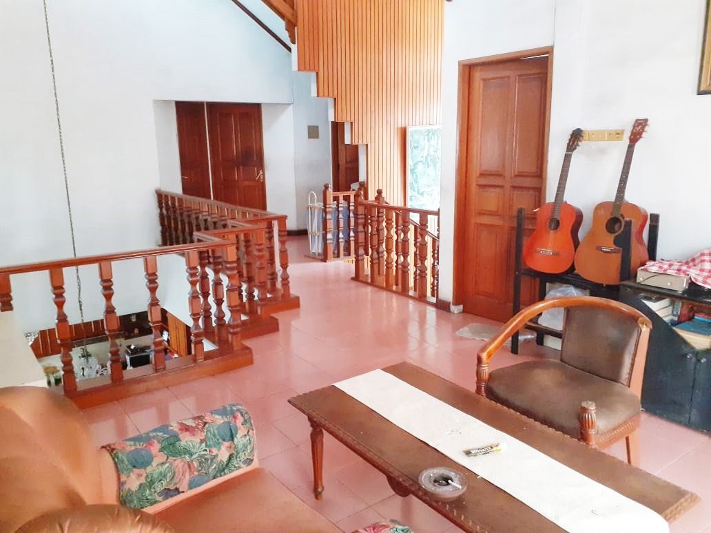 rumah_dijual_di_cikokol_kota_t_1698108003_4e75f39a_progressive