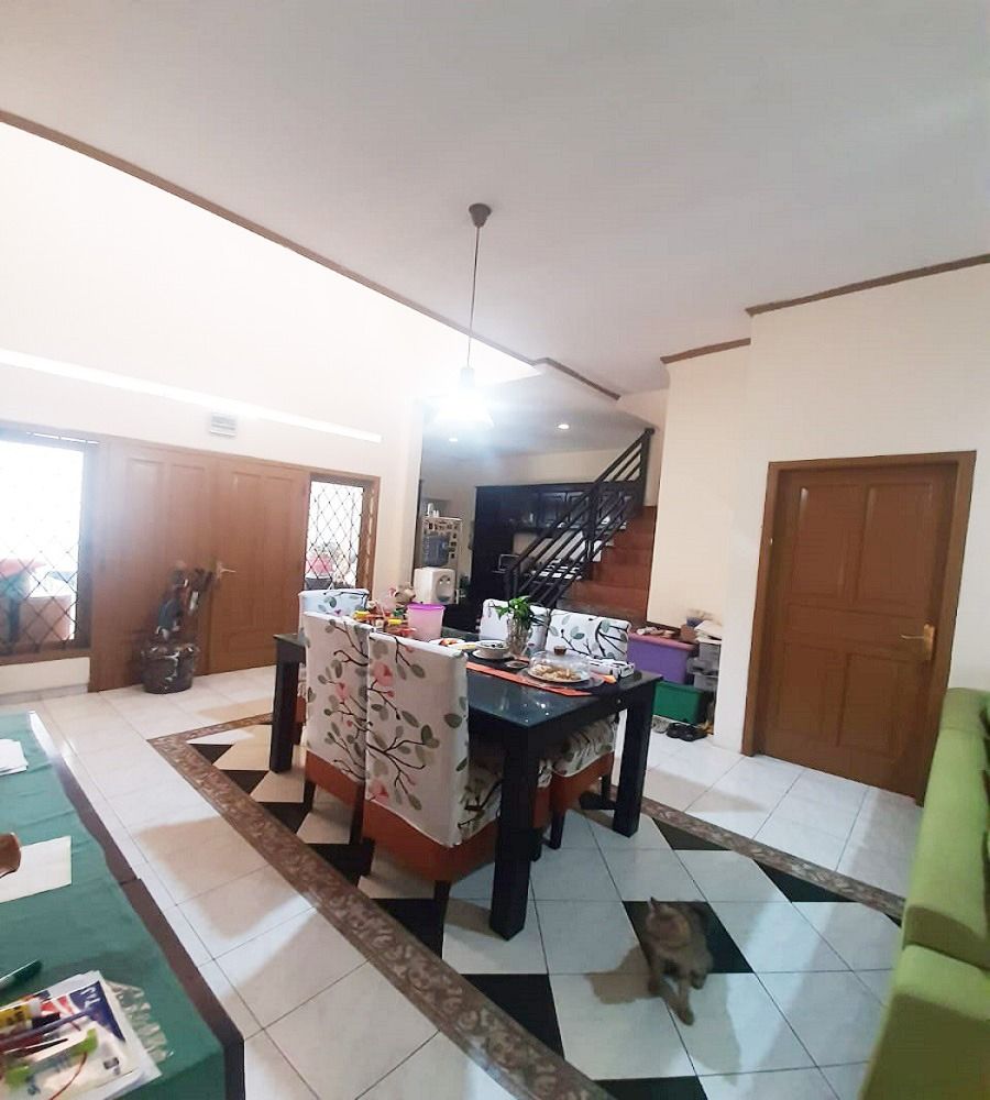 rumah_dijual_di_kebayoran_lama_1698135815_b97f2b73_progressive