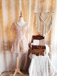 (Category: ) located in . Submitted by chariteecollections (Listing ID 1261854405, Image 1). Description: .