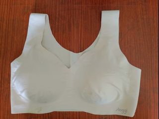 (Category: ) located in . Submitted by Abbby (Listing ID 1261773983, Image 1). Description: .