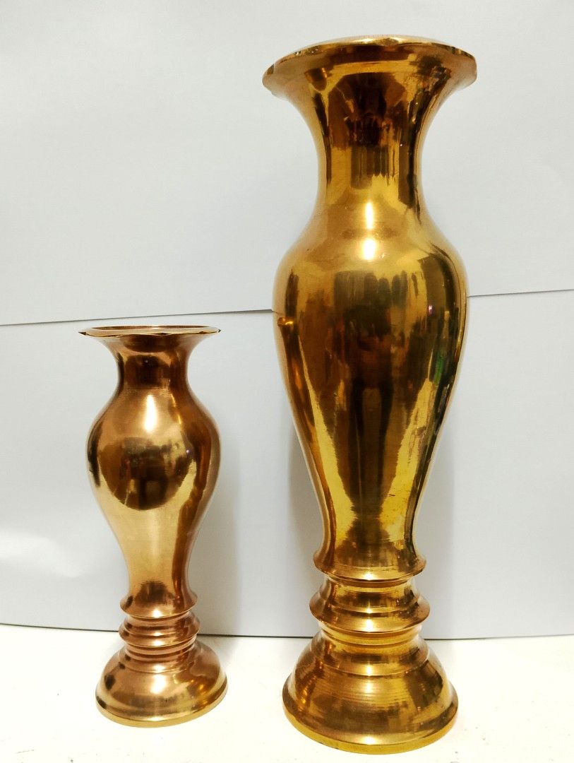 Pesan Vase Tembaga Boyolali untuk Dekorasi Klasik Modern