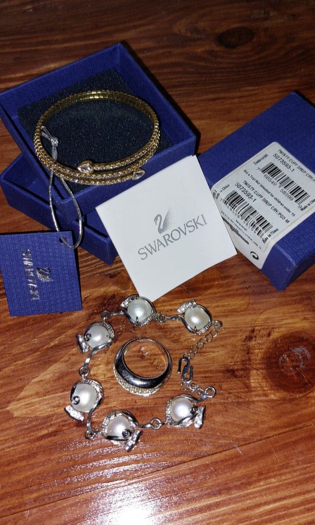 Swarovski twisty cuff on sale drop cry