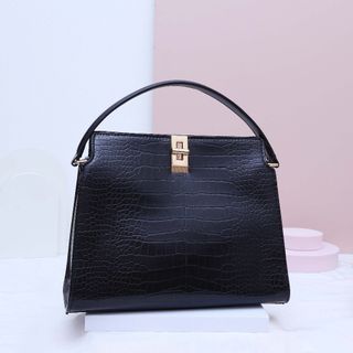(Kategori: ) berada di . Dikirim oleh ployploy611 (ID iklan 1261818957, Gambar 1). Deskripsi: .