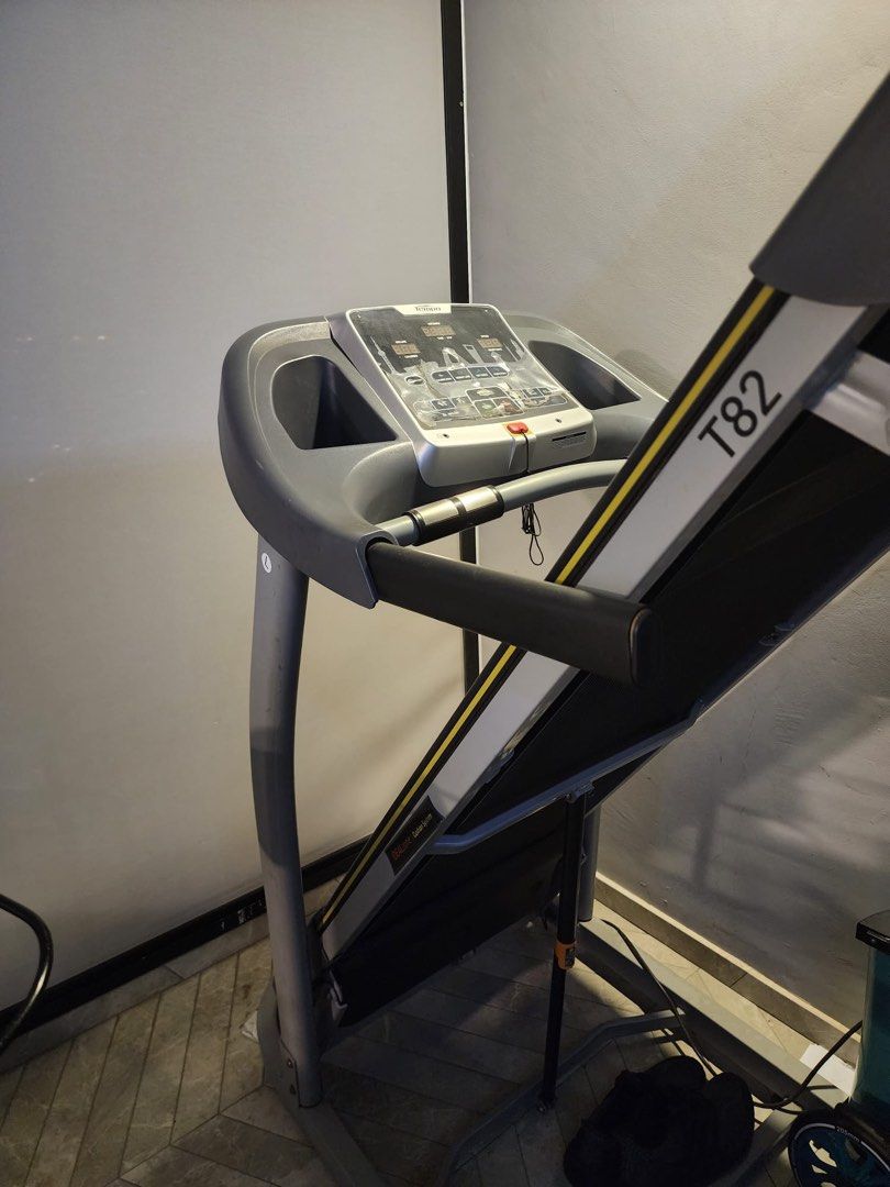 Tempo t82 treadmill deals