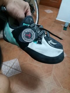 US8 Black diamond climbing shoes LV, Sports Equipment, Other Sports  Equipment and Supplies on Carousell