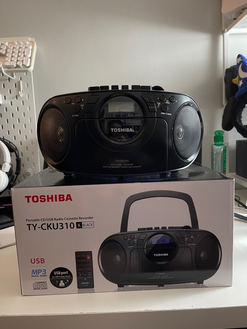 TOSHIBA TYCKU310 CD USB Radio Cassette Player Recorder, Audio