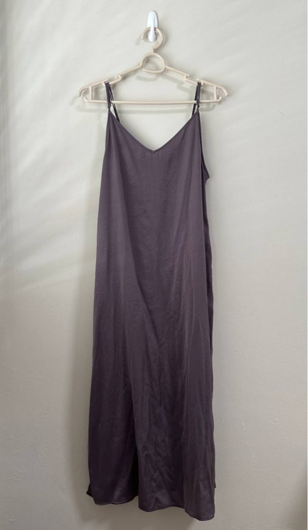 uniqlo reversible slip dress, Women's Fashion, Dresses & Sets, Dresses on Carousell