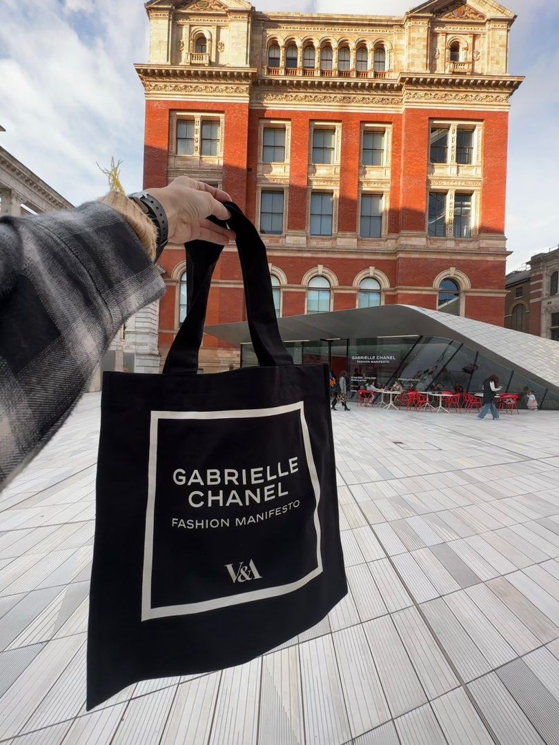 V&A Gabrielle Chanel Tote Bag