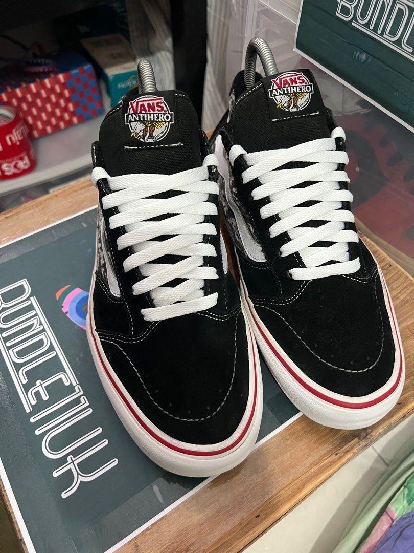 Vans old skool discount pro anti hero