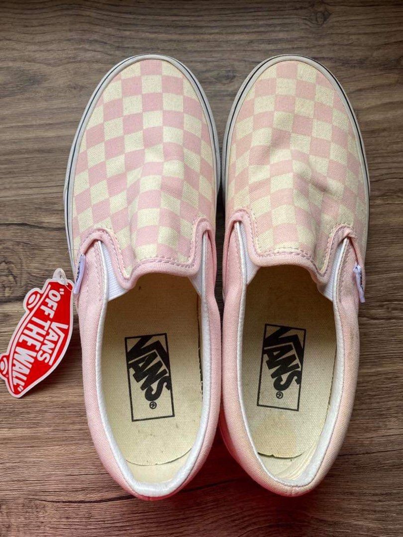 Womens pink checkered slip on hotsell vans