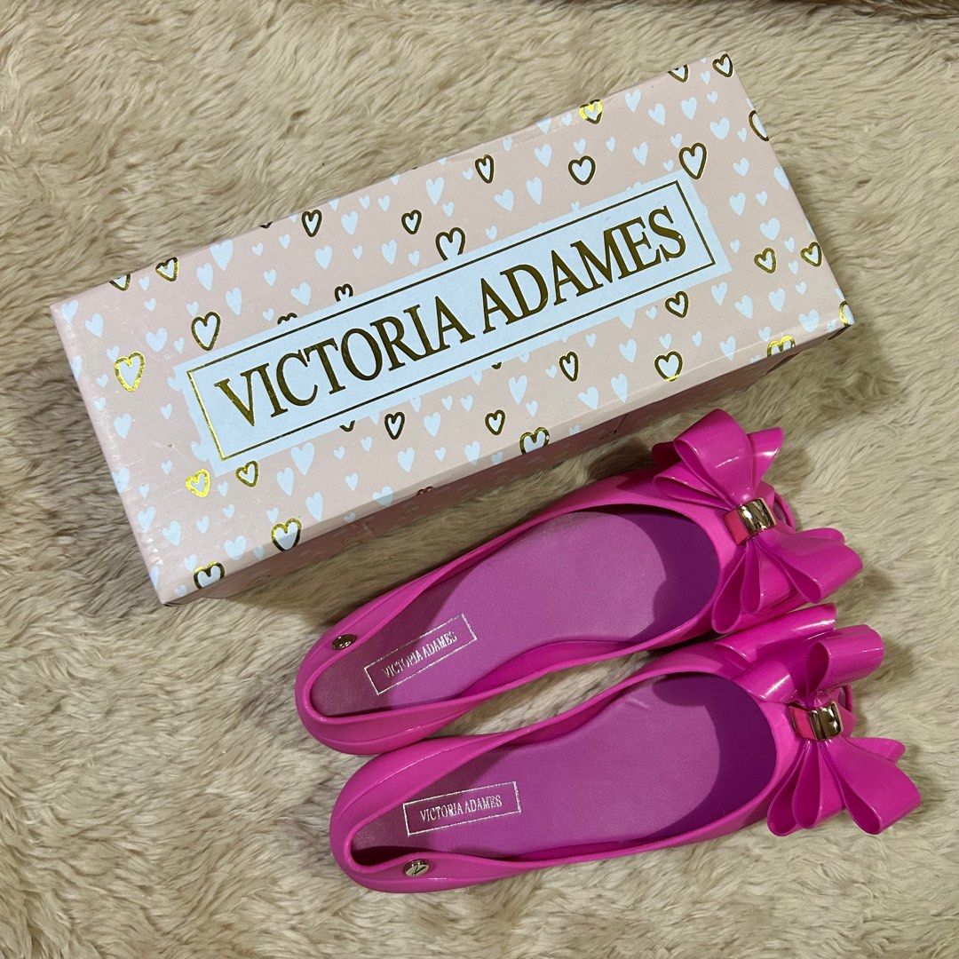 Victoria adames online jelly sandals