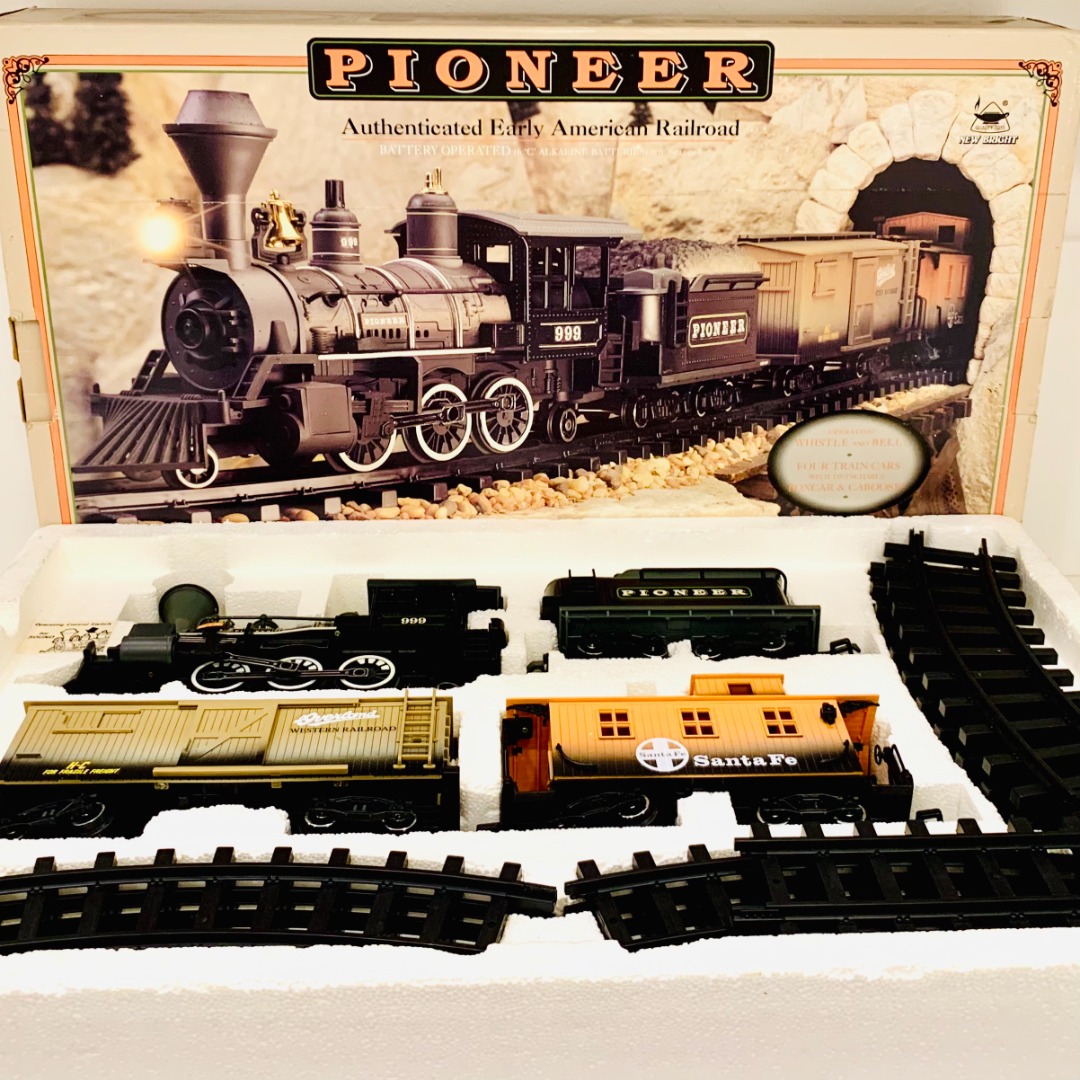 Vintage 1995 Pioneer Authenticated Early American Railroad Train Set ...