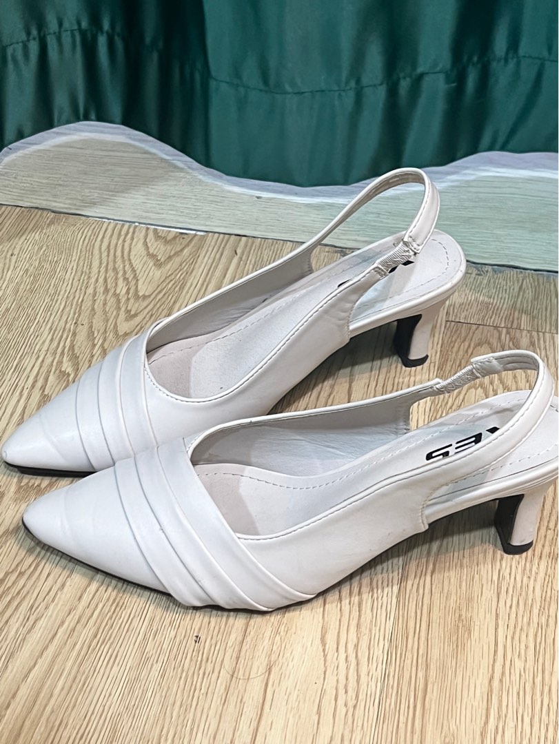 Kitty pumps shop