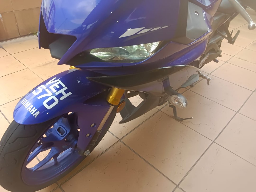 motor yamaha r25 2020
