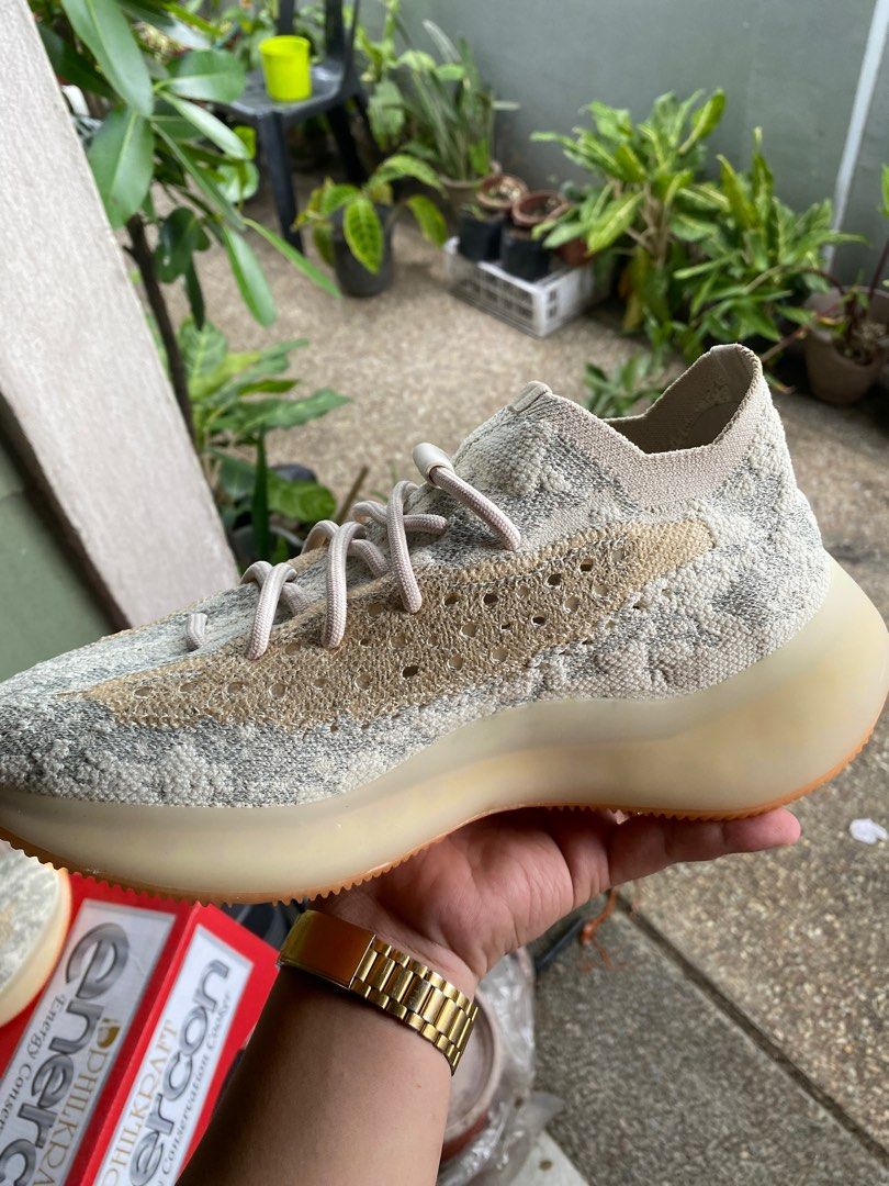 yecoraite yeezy
