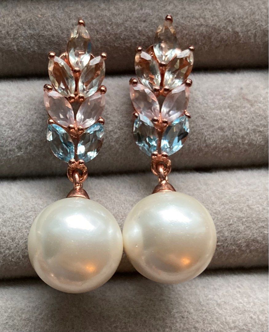 White pearl gold discount earrings