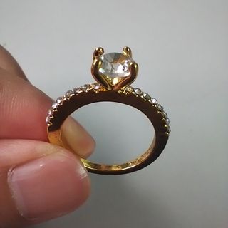 Affordable gold wedding hotsell rings
