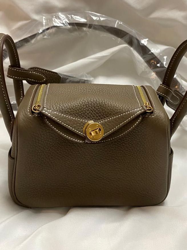 Hermes Mini Lindy Clemence Gold GHW Stamp U in 2023