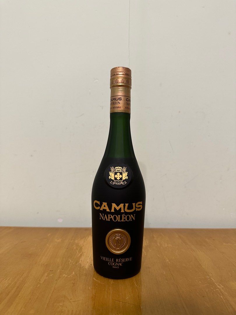 80年代) Camus Napoleon vieille reserve cognac 金花350ml 40%, 嘢食