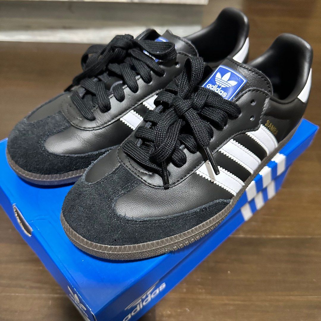 Adidas Samba og in black gum