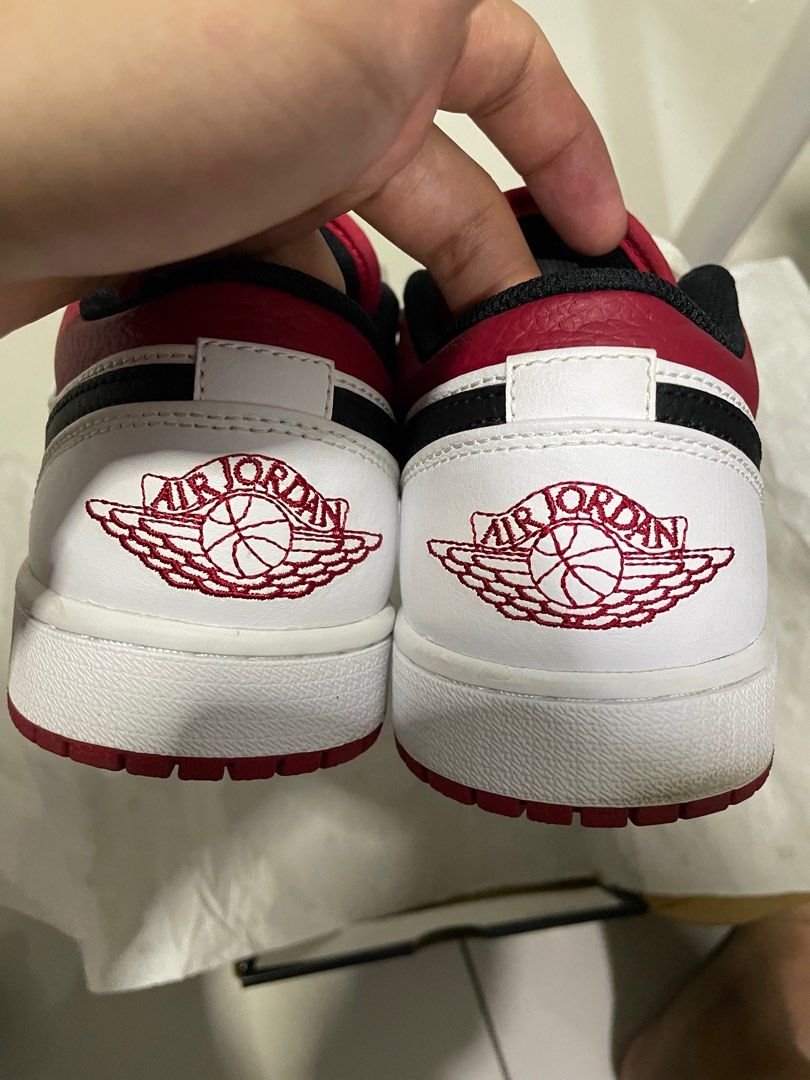 aj1 low university red