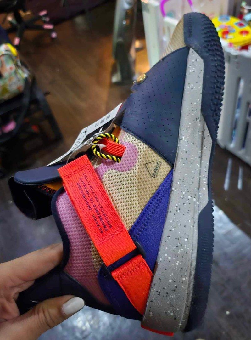 Jordan hotsell 33 multicolor