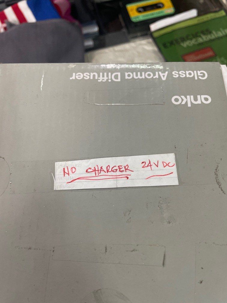 Anko Glass Aroma Diffuser (Category: Air Purifiers & Dehumidifiers) located in Pasay City. Submitted by meostore (Listing ID 1262048359, Image 2). Description: Item is in great condition No issue at all With box and manual 220v ready to use.