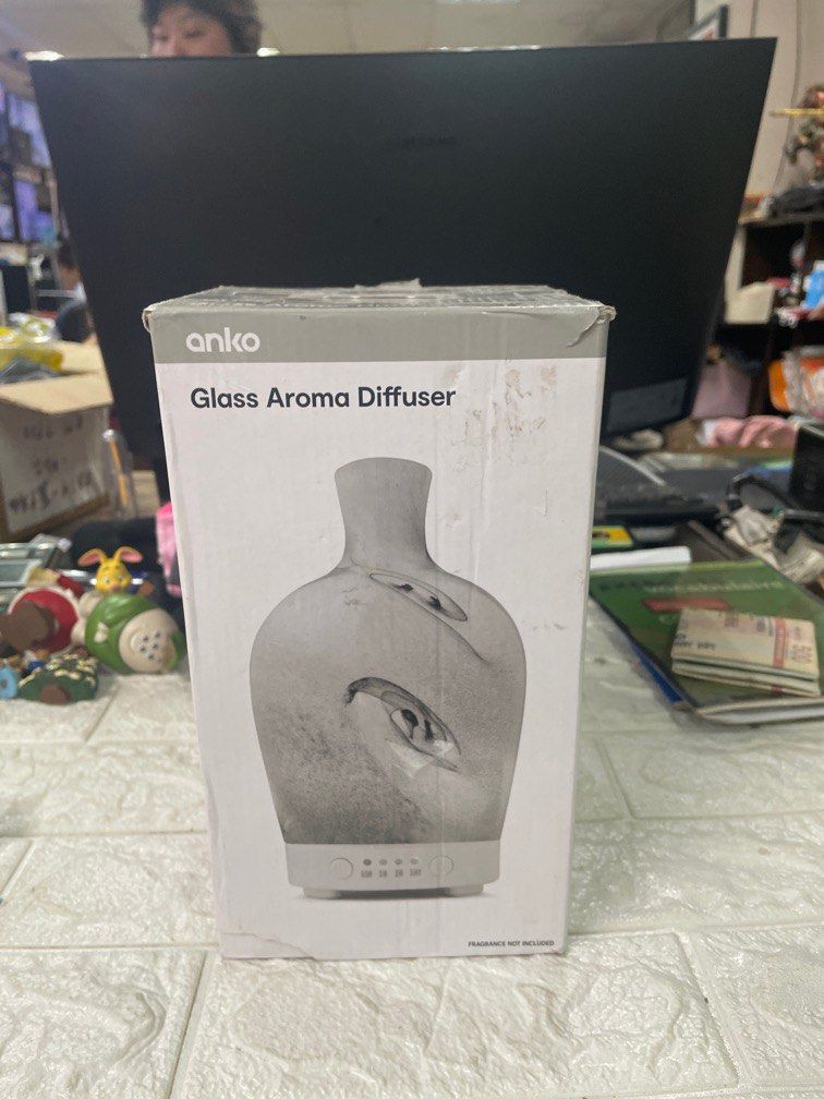 Anko Glass Aroma Diffuser (Category: Air Purifiers & Dehumidifiers) located in Pasay City. Submitted by meostore (Listing ID 1262048359, Image 1). Description: Item is in great condition No issue at all With box and manual 220v ready to use.