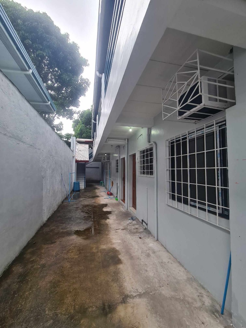 APARTMENT BUILDING FOR RENT IN PILAR SUBDIVISION LAS PINAS CITY