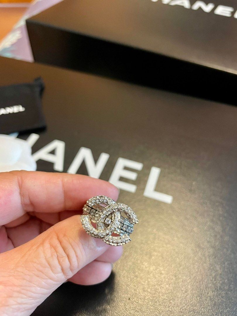 Authentic Chanel Silver Tone Hammered Crystal CC Logo Ring