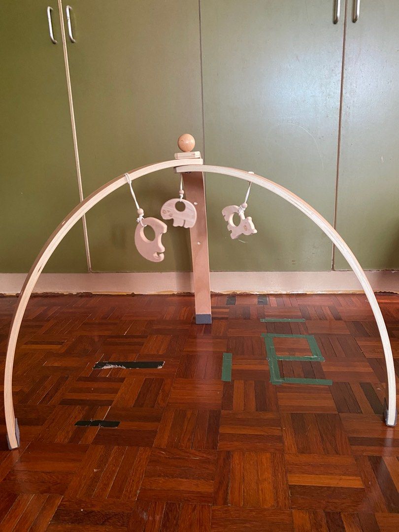 Portable play gym clearance