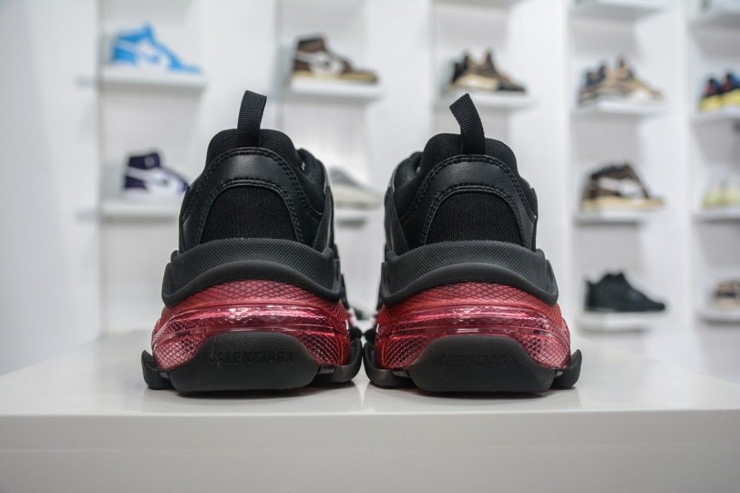 Balenciaga hot sale nike 270