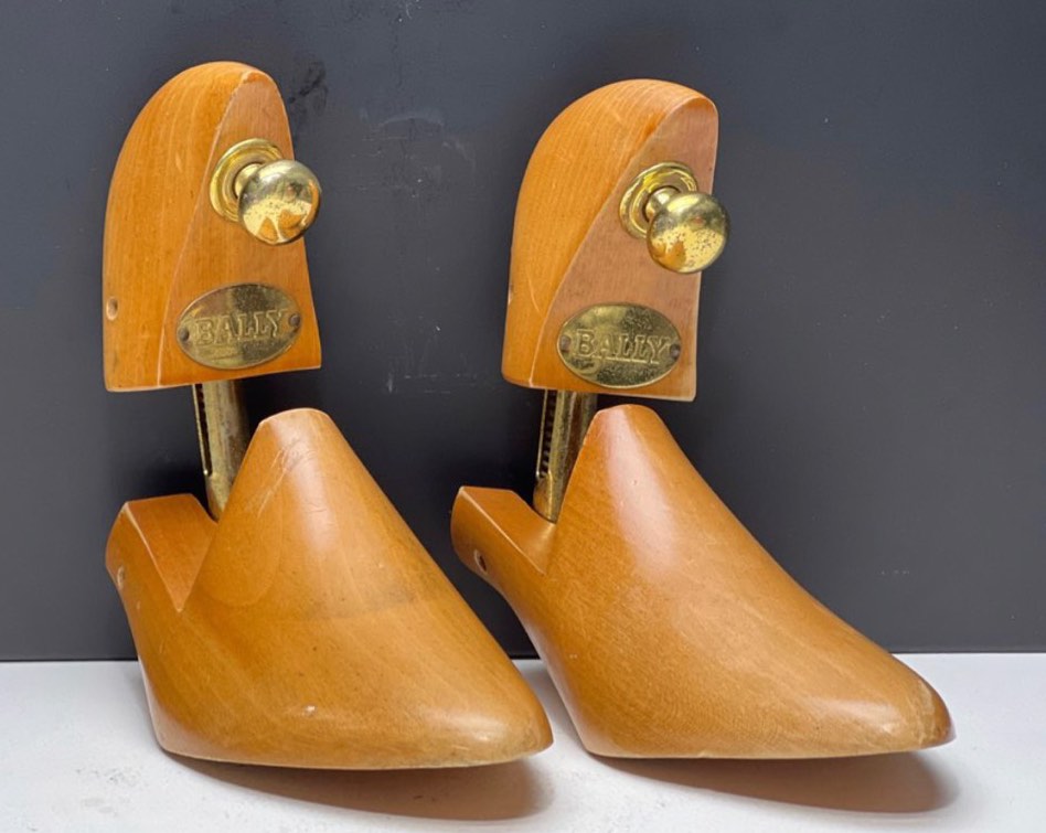 Bally discount shoe tree