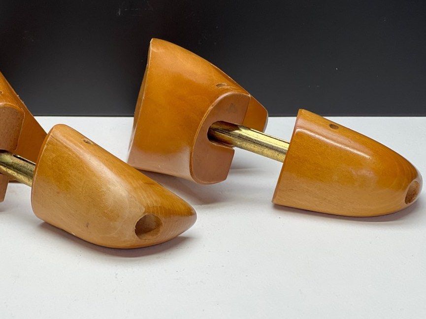 Bally shop shoe tree