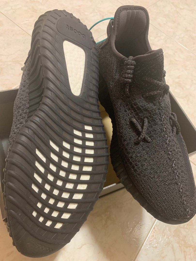 New yeezy discount all black