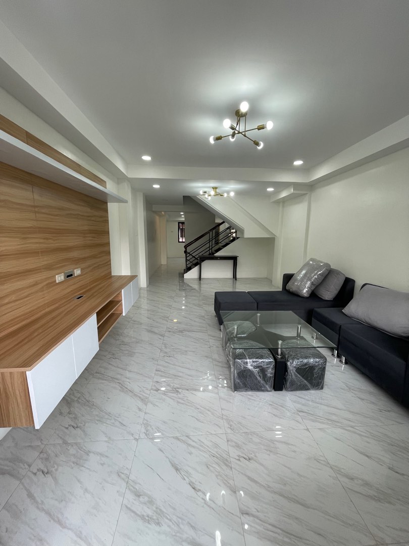 (Category: ) located in . Submitted by 888propertysolutions (Listing ID 1262121325, Image 1). Description: .