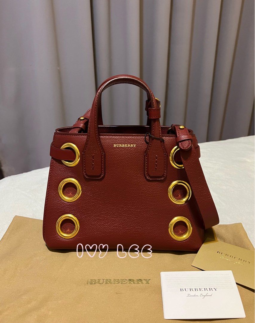 The baby banner hotsell burberry