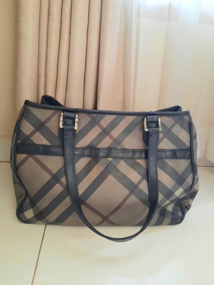 Burberry tas sale store