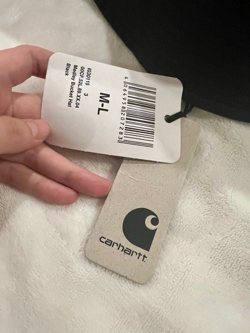 Carhartt Bucket Hat - Authentic & Brand New! (Category: Caps & Hats) located in Quezon City. Submitted by ykck_ (Listing ID 1262100249, Image 3). Description: Authentic Carhartt bought in Commonwealth SM Aura Brand New, Never worn SRP 4k .