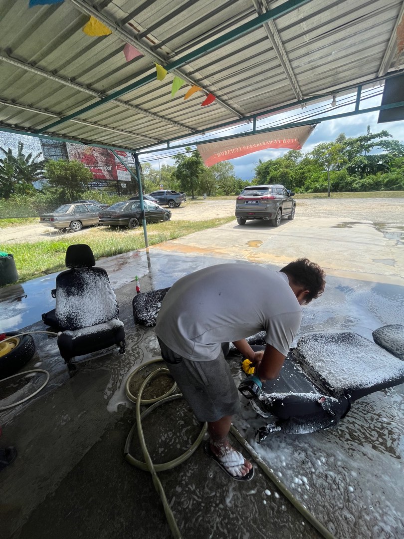 (Carwash) Cuci seat dan carpet, Services, Home Services, Cleaning on