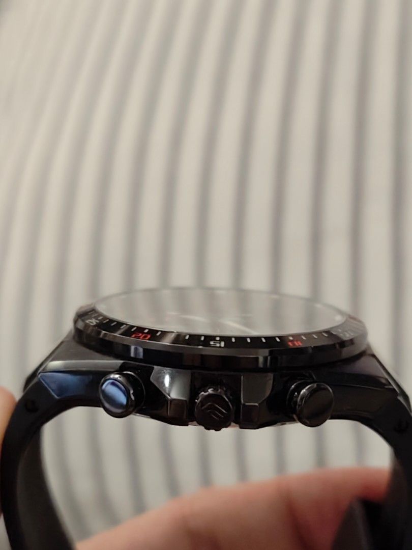 Casio EQS800CPB 1AV Carbon Fibre Edition