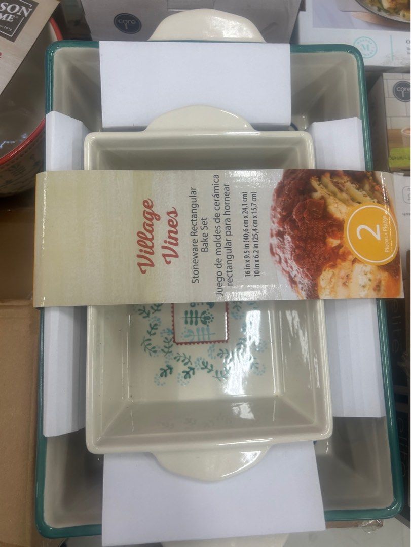 Ceramic ware (Category: Bakeware) located in Santa Barbara. Submitted by mathildaoshop (Listing ID 1262103366, Image 1). Description: repriced 9 box available.