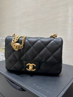 Handbags Chanel Chanel Womens Heart Bag 22S Purple Micro