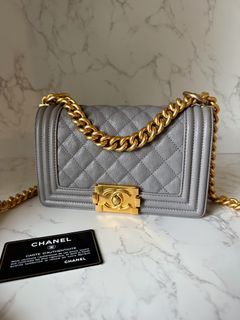 Chanel 22A Hobo Bag With Gold Coin In White - Praise To Heaven